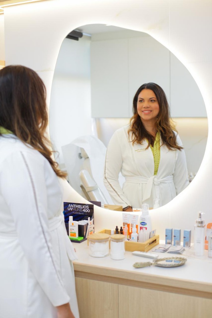 Dra. Carolina Portela Biografia